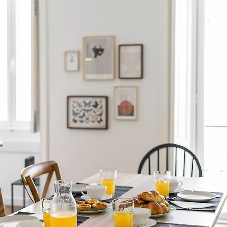 Trendy T.m By The River Apartman Lisboa
